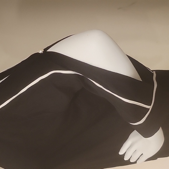 NWT Cable & Gauge Black Top - Picture 2 of 5